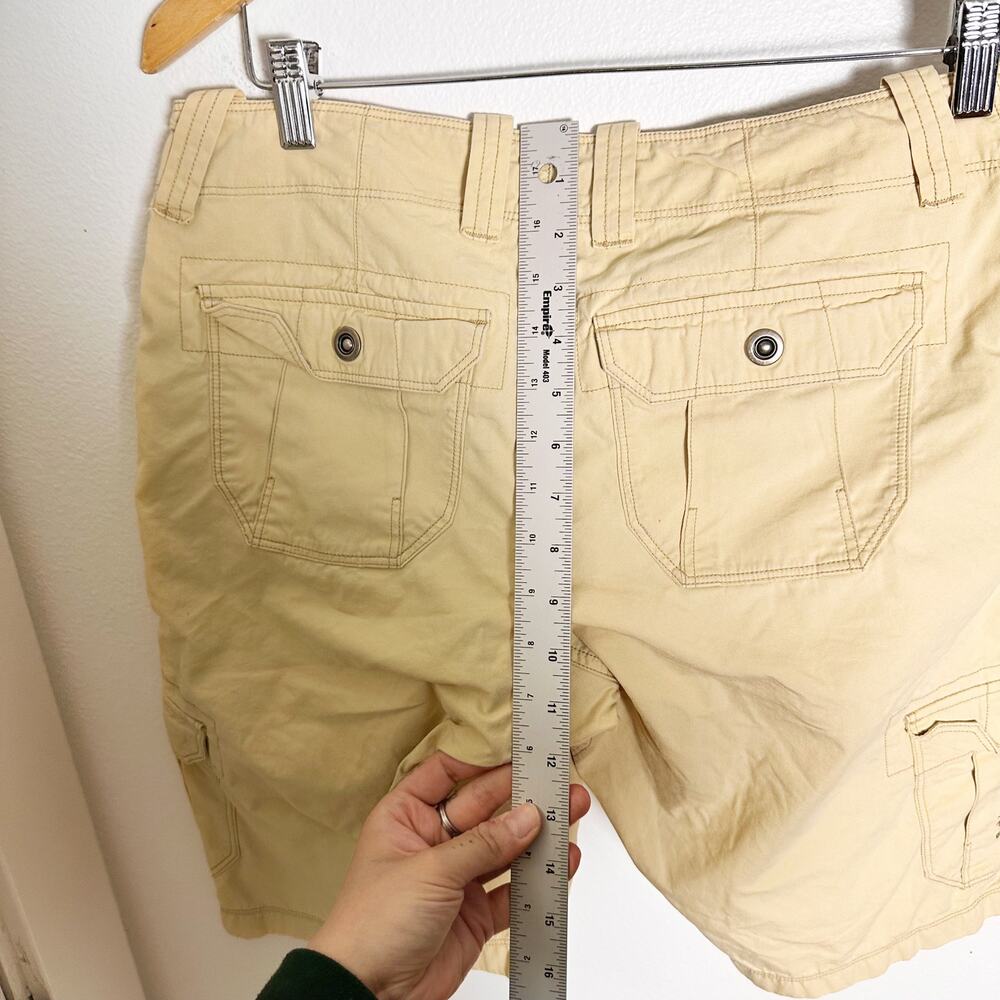 Arc’teryx Women’s Cargo Shorts Size 10 Beige Hiking Outdoor Utility - Picture 8 of 9